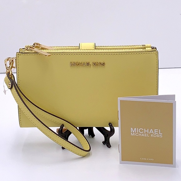 MICHAEL KORS LARGE DOUBLE ZIP WRISTLET WALLET BUTTERCUP COLOR - Picture 2 of 16